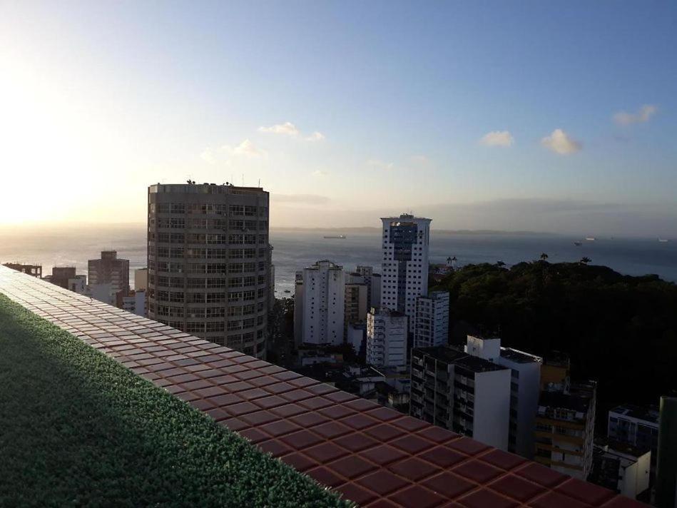 Maravilhoso Apartamento 2 Quartos Com Ofuro Porto Da Barra Salvador Summer Barra Flat Dış mekan fotoğraf